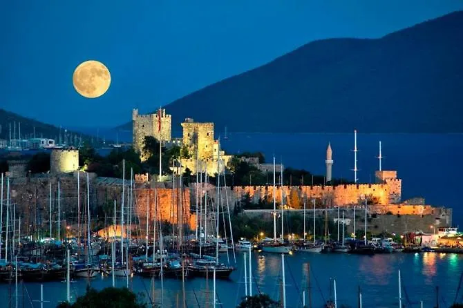 Emelce Apart Bodrum 2*,
