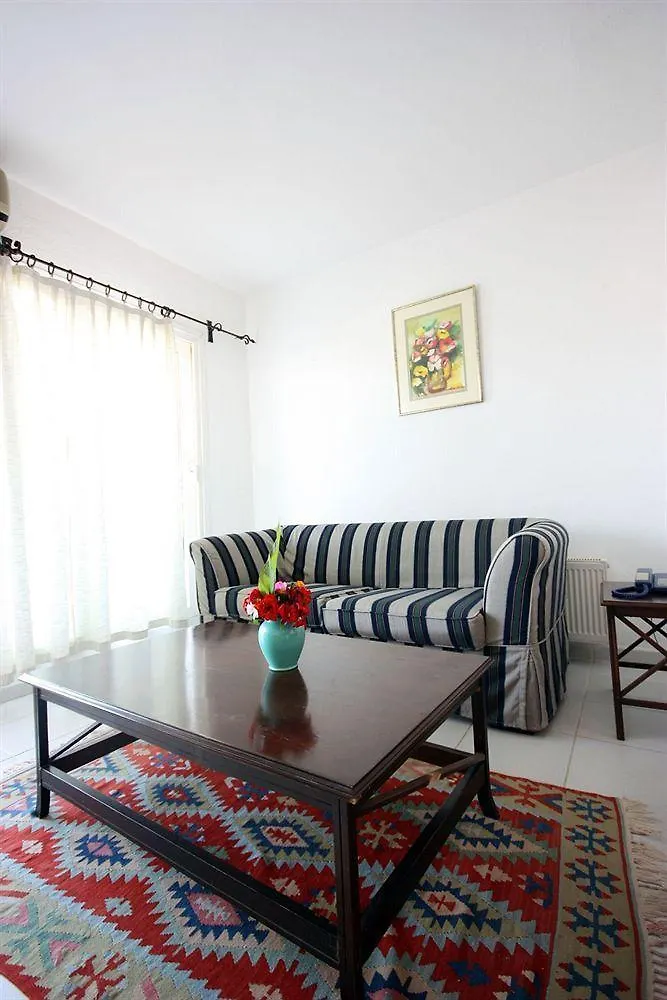 Emelce Apart Bodrum 2*,